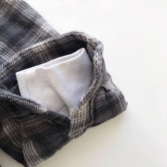 BABygap gray/white plaid faux undershirt thick button down shirt VGUC 3T - Picture 4 of 6